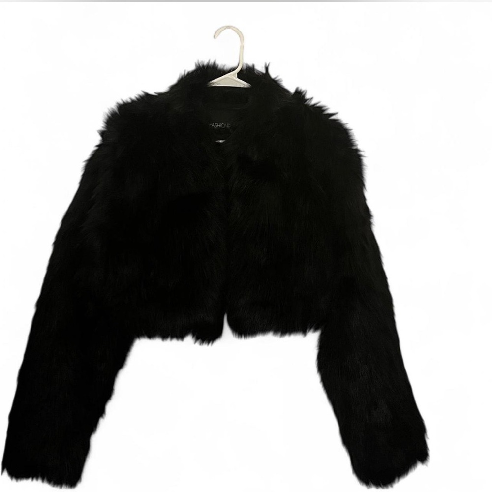 Elegant Black Faux Fur Jacket